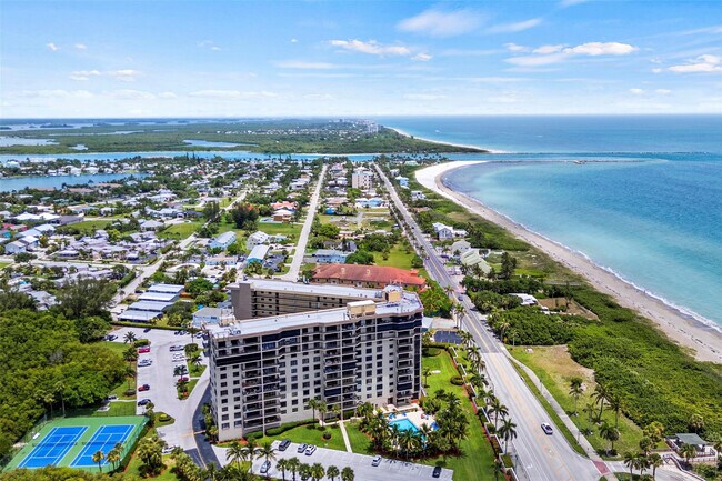 Building Photo - 801 S Ocean Dr