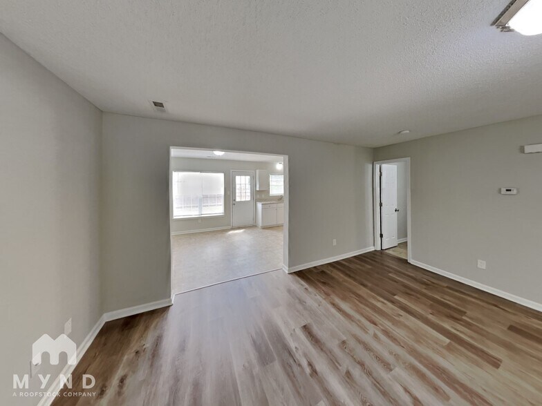 Building Photo - 1219 Hunter Forest Ct