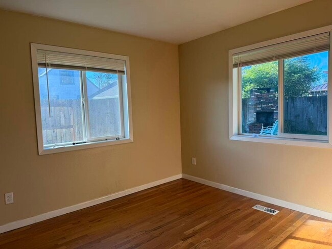 Building Photo - 820 NW 28th St