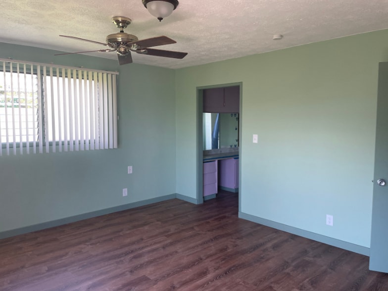 Building Photo - 162 Alanui