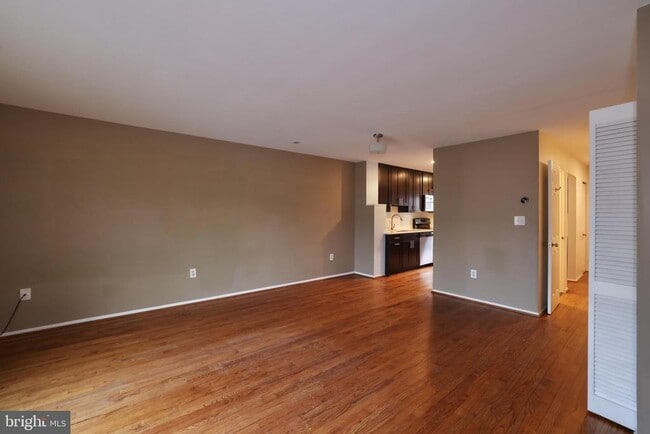 Building Photo - 935 S Rolfe St