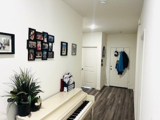 Building Photo - Spacious Open-Concept Home Next to Gated D...