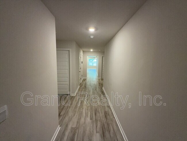 Building Photo - 4407 White Cedar Ct