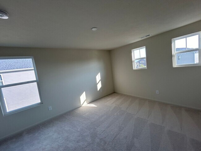 Building Photo - Newly Constructed 5 Bedroom Single Family ...