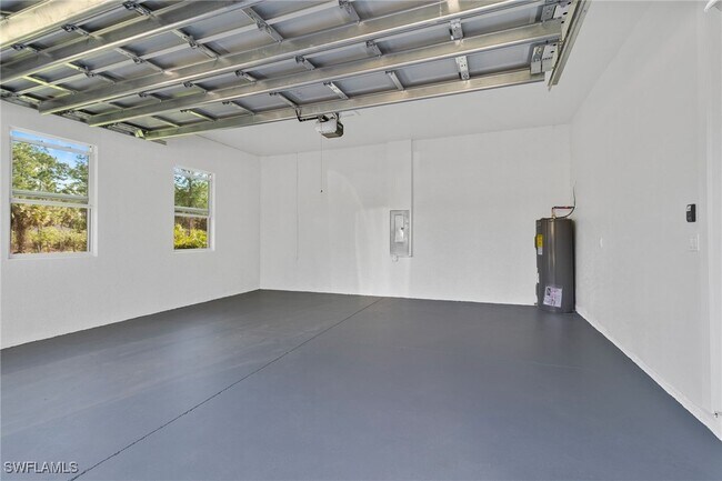 Building Photo - 1081 Desoto Blvd S