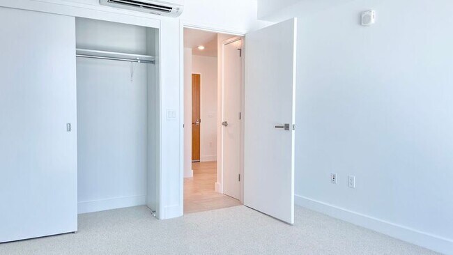 Building Photo - 629 Keeaumoku Street