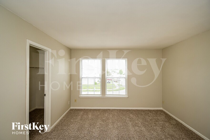 Building Photo - 4260 Arches Ct