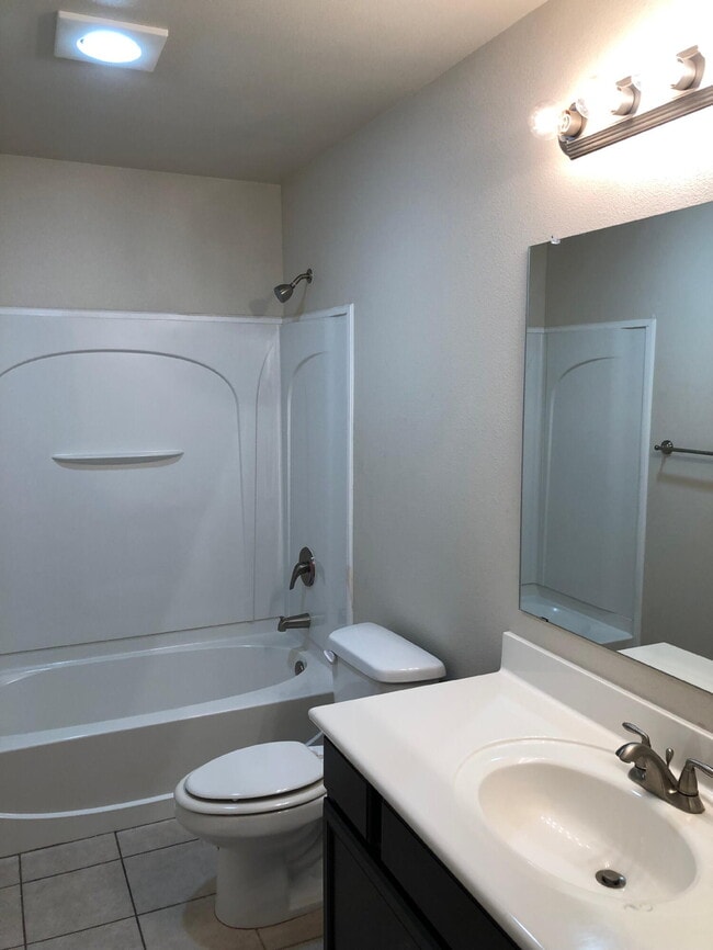 Building Photo - 5524 110th St