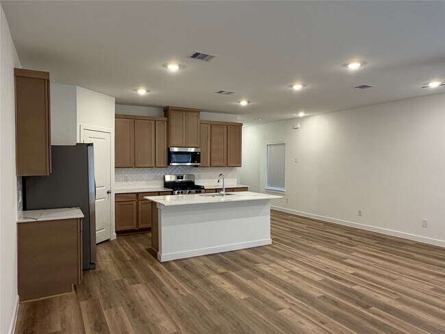 Building Photo - 2619 McHenry Lndg Ln