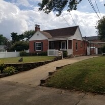 Building Photo - 8706 Florence Ave