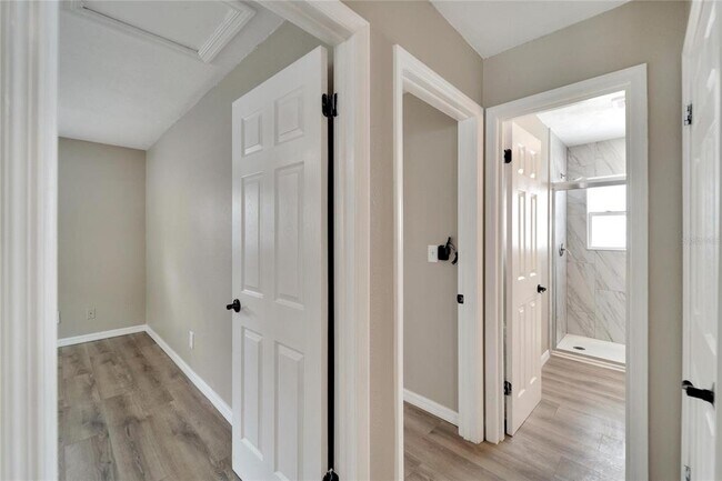 Building Photo - 1462 Cleveland St