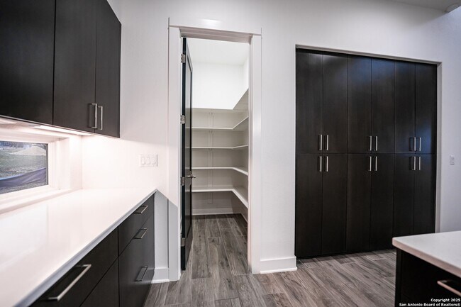 Building Photo - Modern Masterpiece in Canyon Lake