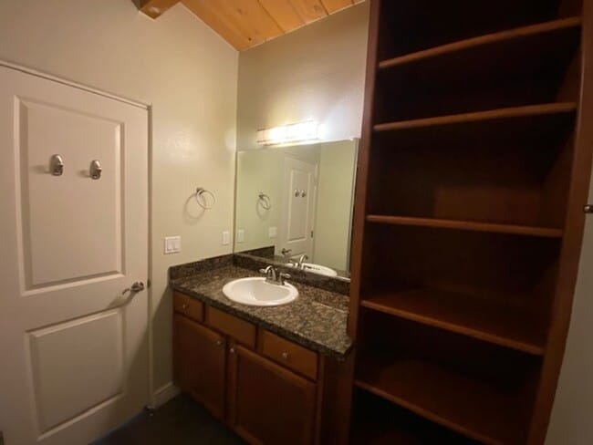 Building Photo - 172 Mar Vista Dr