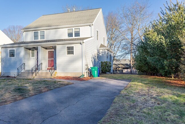 Building Photo - 9 Quincy Way