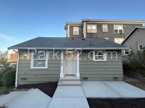 Building Photo - Updated 1 Bedroom 1 Bathroom Single Family Home!