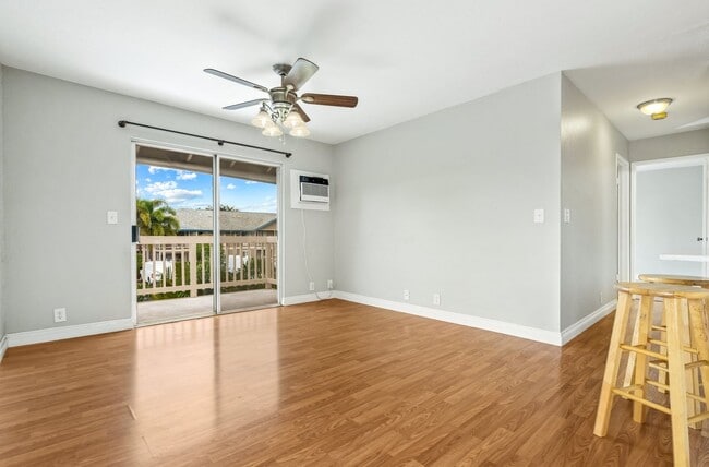 Building Photo - Fully Renovated Unfurnished 2 Bedroom/1.5 Bath at Southpointe