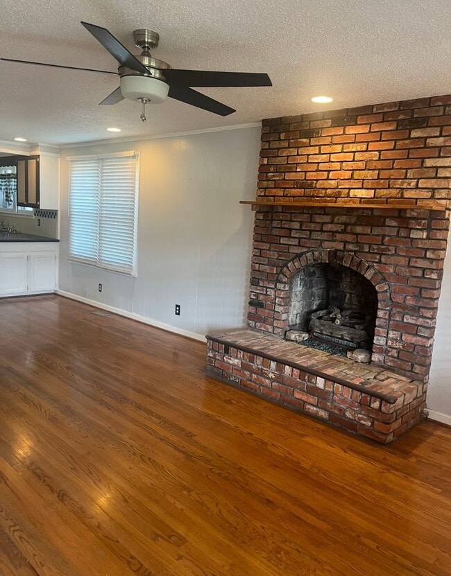 Building Photo - 2 bd 2 ba home in glencoe