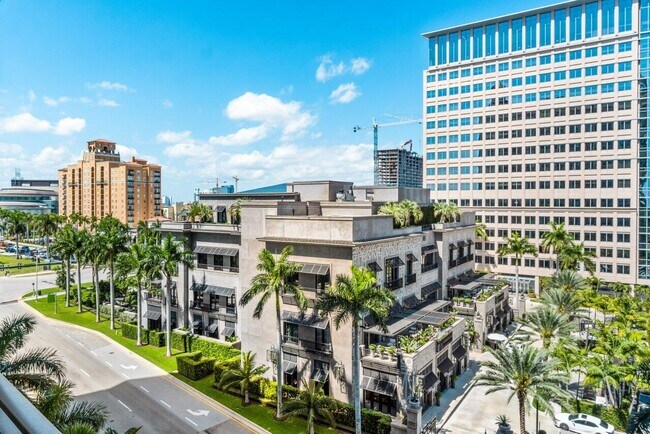 Building Photo - 550 Okeechobee Blvd