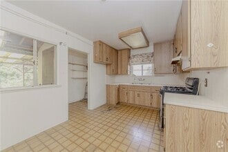 Building Photo - 2407 Fisk Ln