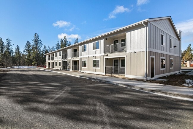 Building Photo - 950 W Felicity Ln