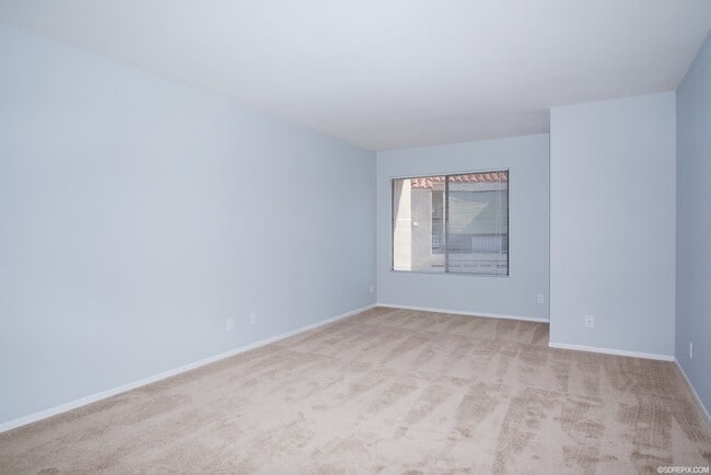 Building Photo - Upper level 2BR/2BA Condo for rent in Mira Mesa!