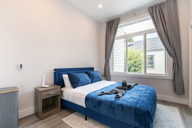 Building Photo - 3012 Steiner St