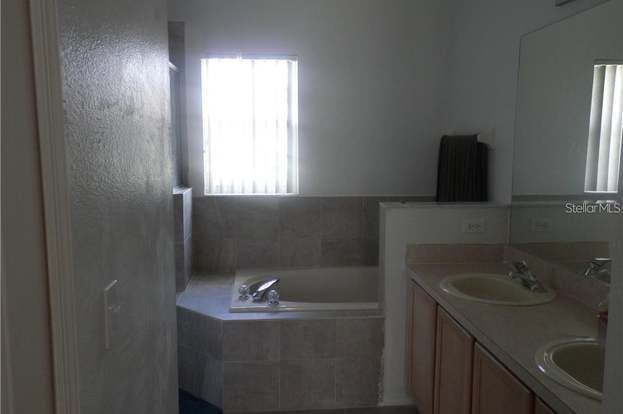 Building Photo - 407 Acacia Tree Way