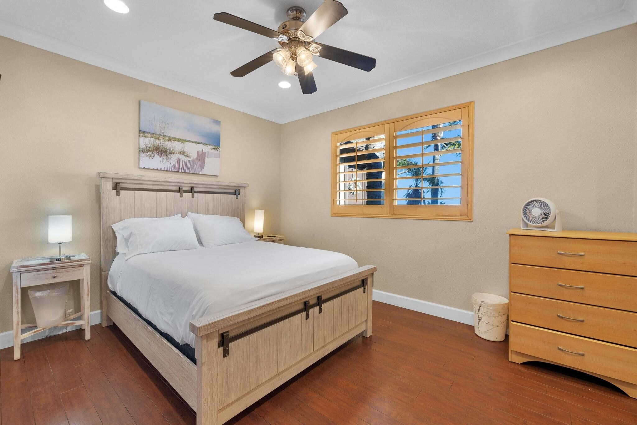 Bedroom 5 - 27495 Linnel Ln