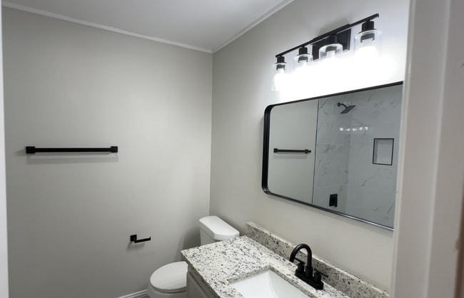 Building Photo - 415 N 19th St