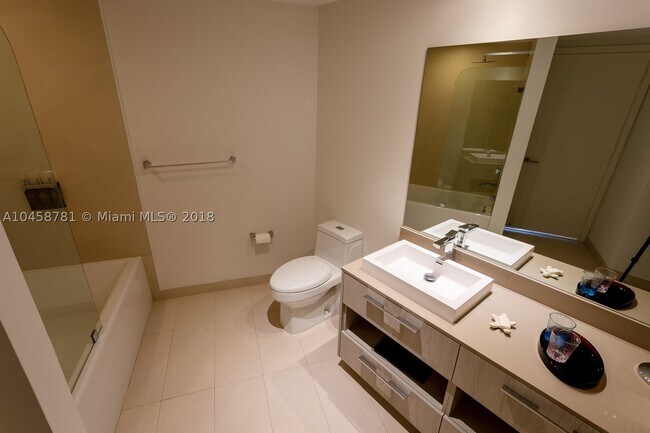 Building Photo - 4111 S Ocean Dr