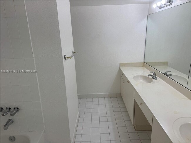 Building Photo - 4235 N University Dr