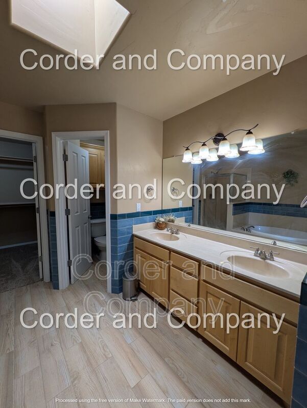 Building Photo - 940 Sellers Dr NE