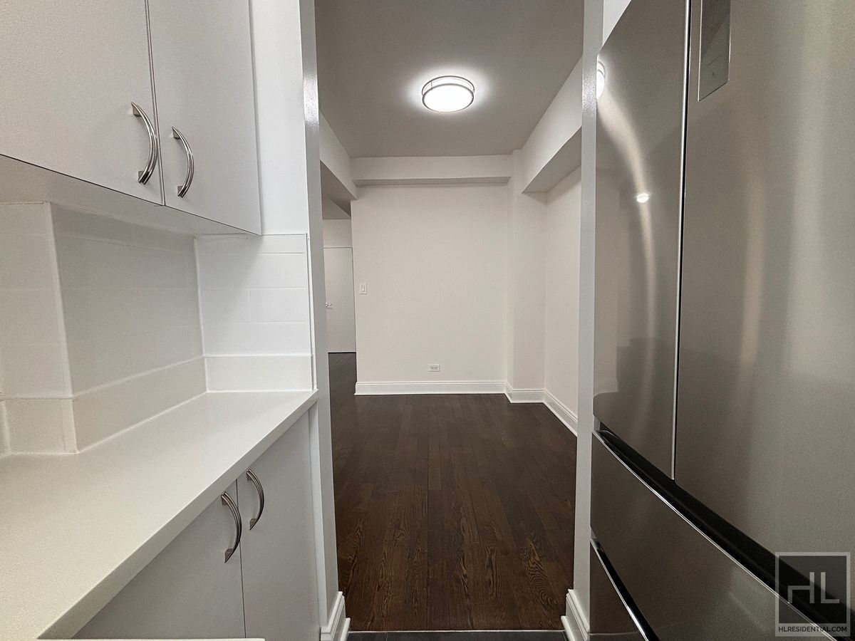 Building Photo - EAST 57 STREET