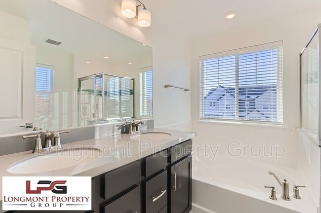 Building Photo - 450 Canadian Crossing Dr