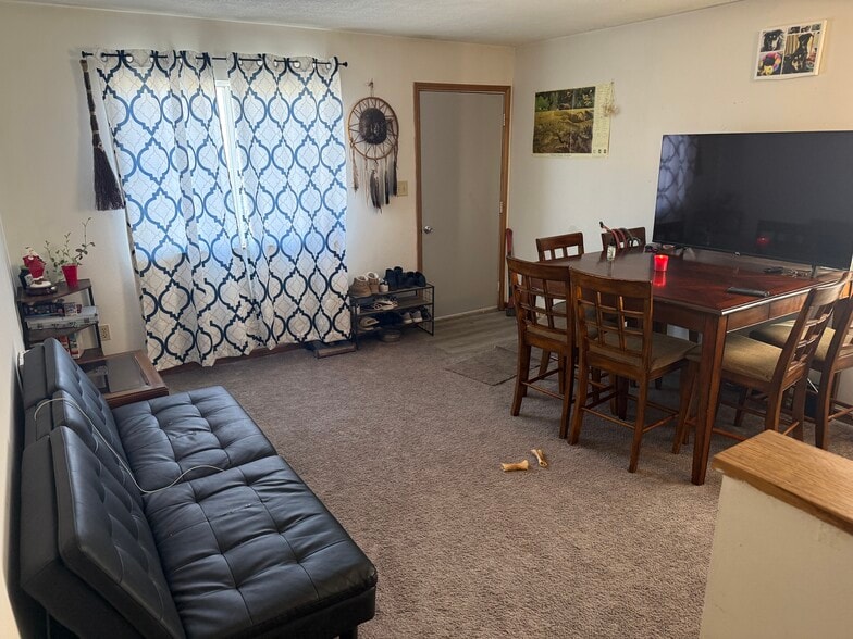 Building Photo - 65 Main St