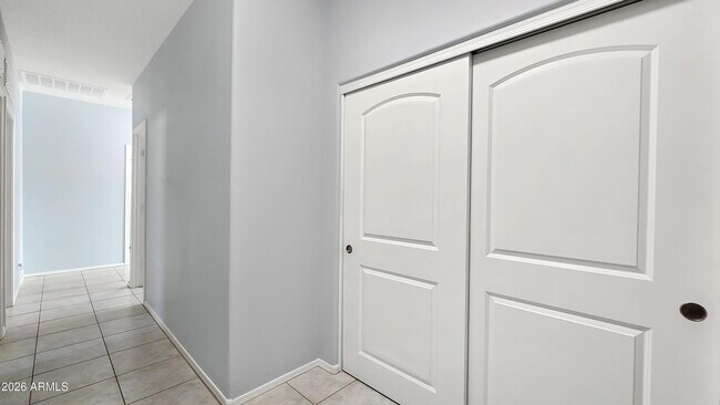 Building Photo - 5042 S 237th Dr