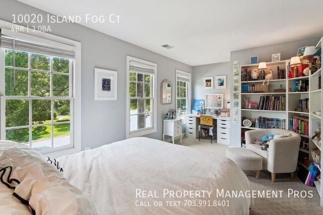 Building Photo - 10020 Island Fog Ct