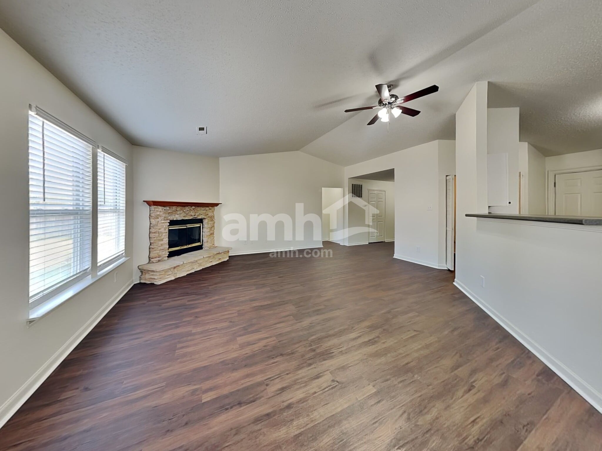 Building Photo - 5624 Grassy Bank Dr