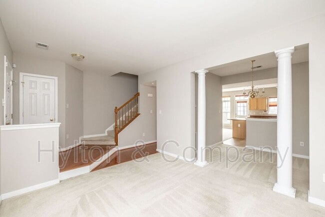 Building Photo - 907 Dominion Townes Ct