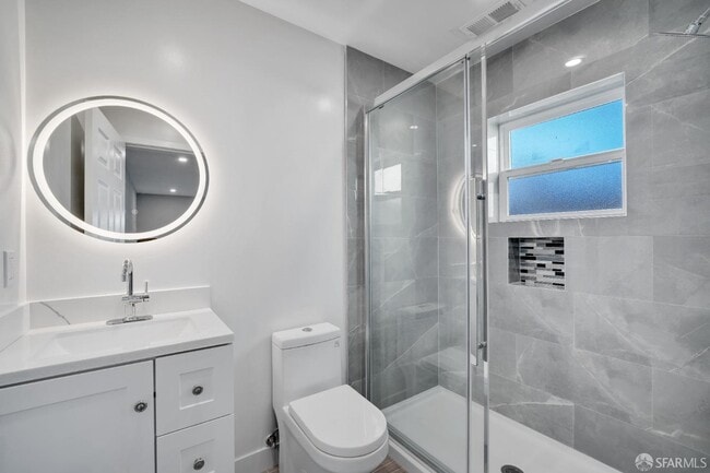 Building Photo - 1640 Taraval St
