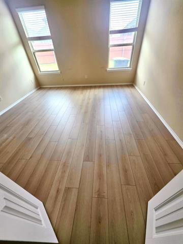 Building Photo - 1100 Lake Woodland Dr