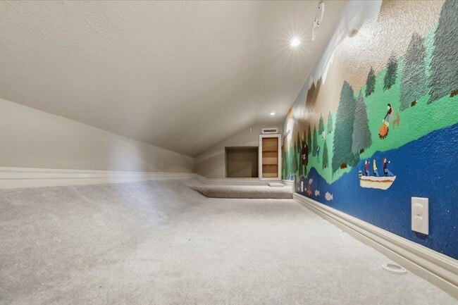 Building Photo - 3053 E Calabria Dr