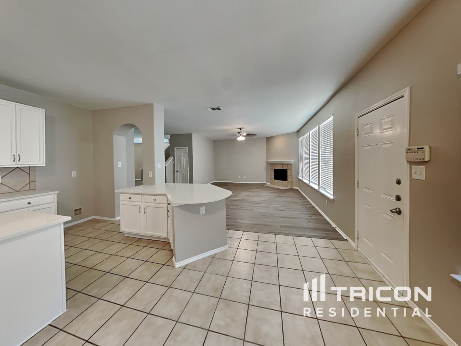 Building Photo - 4512 Ridgeway Dr