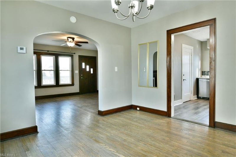 Building Photo - 223-225-225 E Liberty St