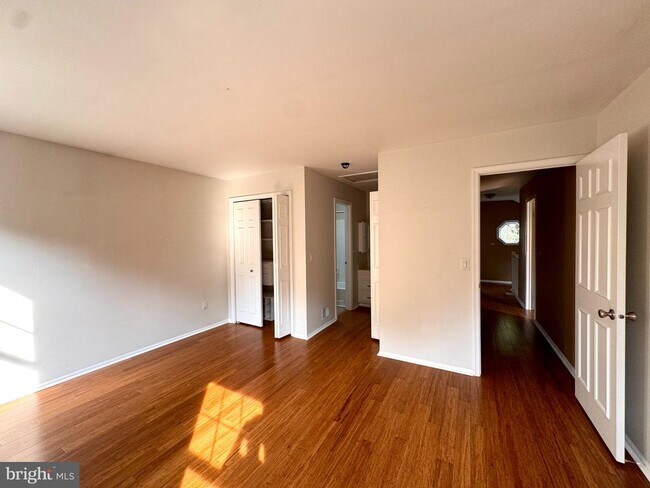 Building Photo - 3414 Doe Run Ct
