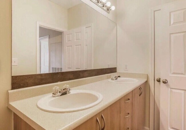 Building Photo - 13505 Kildare Hills Terrace