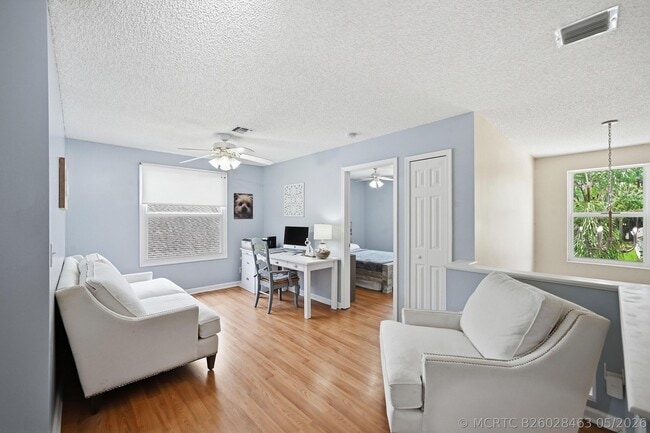 Building Photo - 15073 Oak Chase Ct