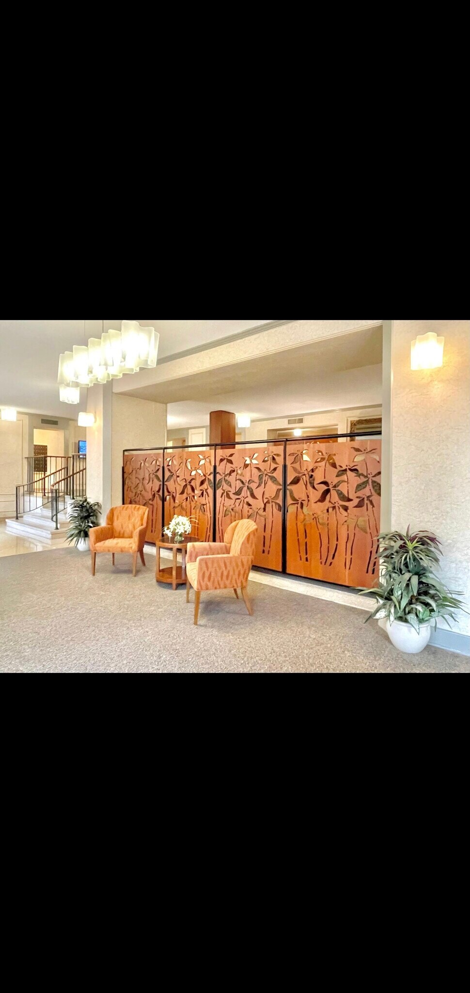 Building Photo - 5901 Mount Eagle Dr