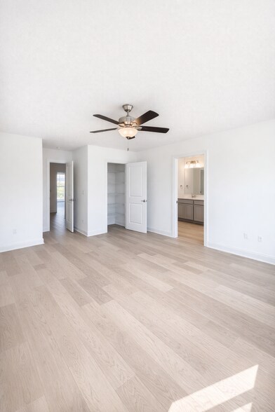 Building Photo - 9147 Rolling Stone Way