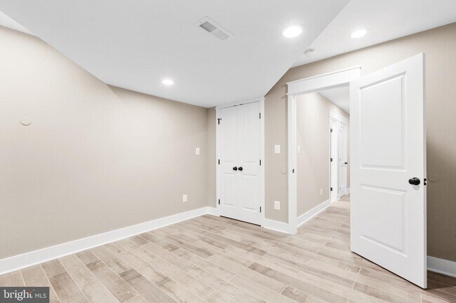 Building Photo - 3129 Fait Ave